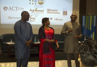 De gauche à droite : M.Ibahima Diong, initiateur du Dakar Business Hub, Mme Cecile Compaoré représentante résidente de l'UNFPA au Sénégal, M. Mabingué Ngom Directeur Régional de l'UNFPA pour l'Afrique de l'ouest et du centre