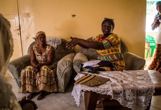 Au Sénégal, imams et marraines de quartier servent de médiateurs entre les femmes et leurs maris