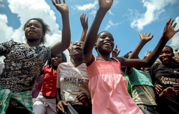 Today, 66 per cent of the population in Africa is under 24 years old. It is timely to address population dynamics in Africa, especially young people, as this continent will be the most youthful in the world on the eve of Agenda 2063. © UNFPA/Rachel Moynihan