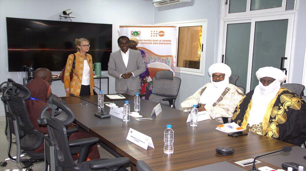 Le Représentant Résident de l'UNFPA au Niger, M. Saidou Kaboré et Mme Catheline Inglehearn, Ambassadrice du Royaume-Uni