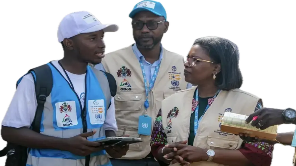 Ndeye Rose Sarr, the UNFPA Country Representative in The Gambia discussing with the census agents