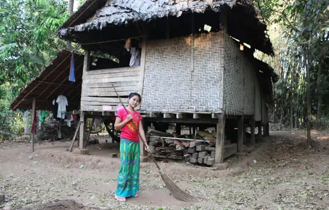 Nan Su Su Naing, 19: “Although there is no longer any fighting, we still bear the scars of it.”